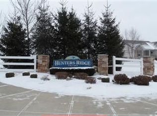 1727 Paradise Trl, Troy, OH 45373