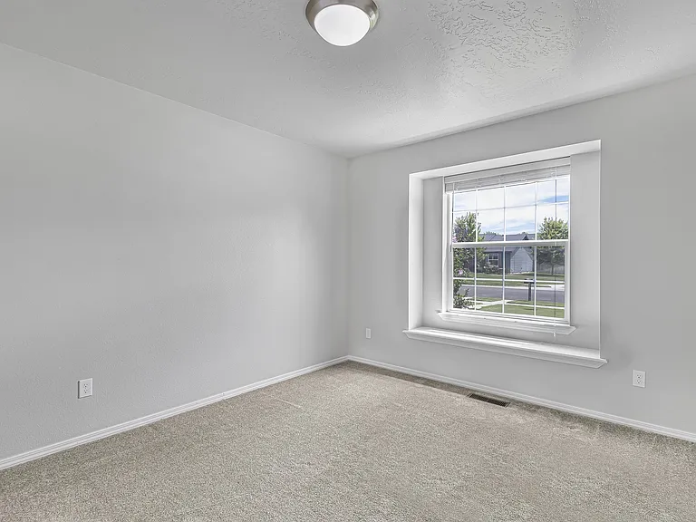 6518 E Fairmount St — Photo 23