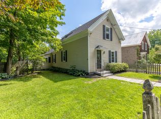 17 Cross St, Bridgton, ME 04009