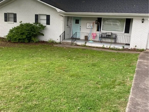 1112 N Elm St, Paris, AR 72855