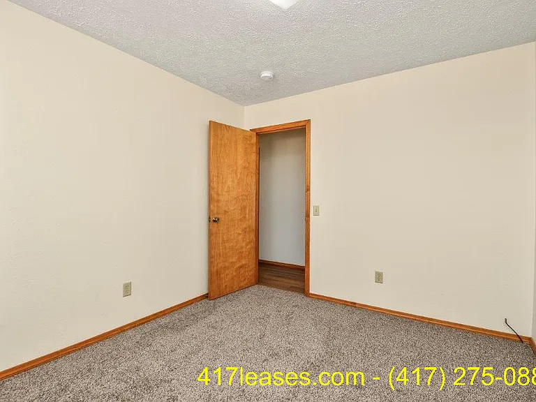 3318 S Valley View Dr — Photo 26