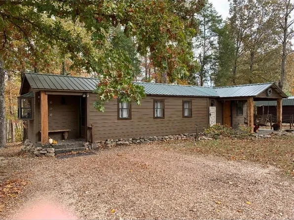 223 Whitney Ln E, Camden, TN 38320