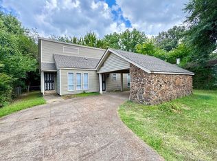 4080 Meadow Creek Rd, Memphis, TN 38115
