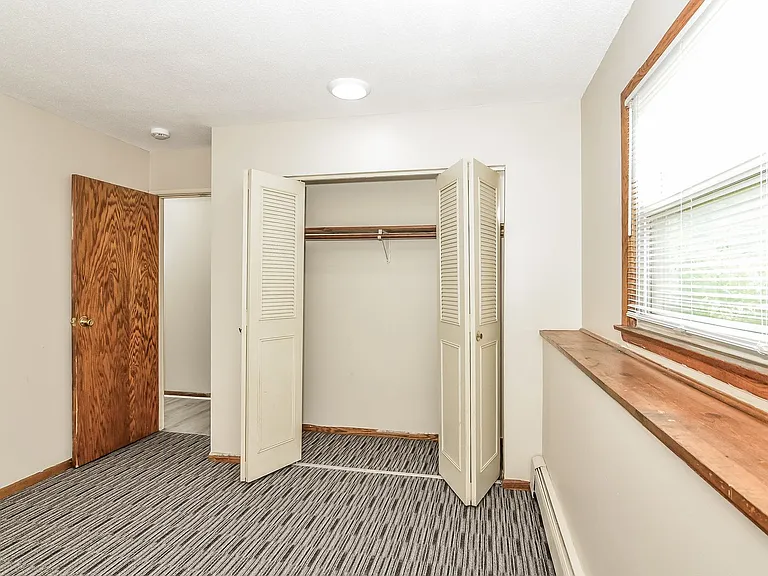 240 Madison St — Photo 12