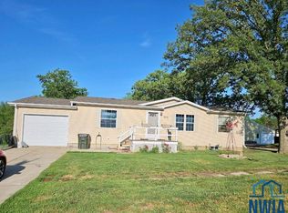 310 N Madison St, Coleridge, NE 68727