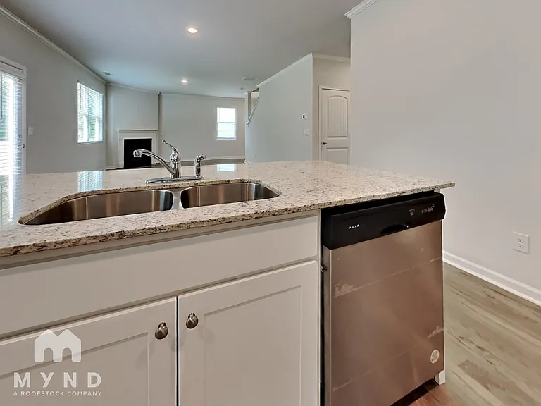 262 Barnwood Ln — Photo 5