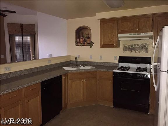 4th image of 3400 Cabana Dr Unit 2058