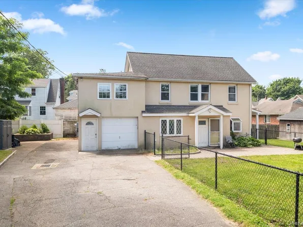 85 Bleloch Avenue, Peekskill, NY 10566