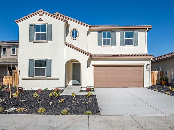 2nd image of 2655 Wisteria Drive
