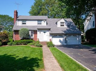 74 Thornbury Ave, Glen Rock, NJ 07452