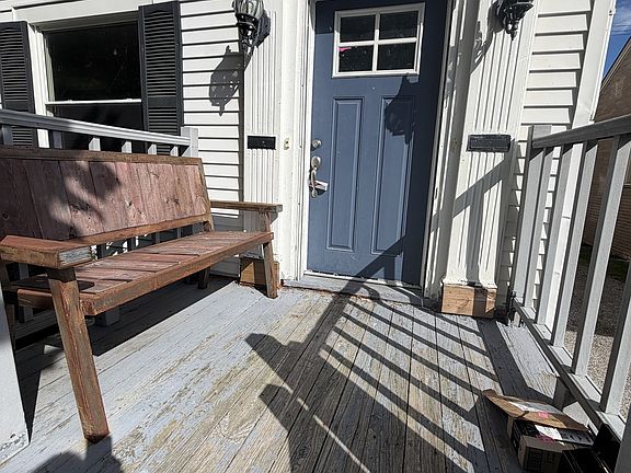 2nd image of 1655 Warren Rd