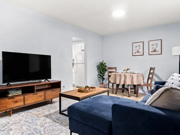 205 E Forrest Hill Ave, Peoria, IL 61603