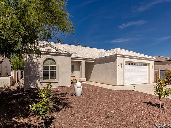 2nd image of 5691 Desert Lakes Drive