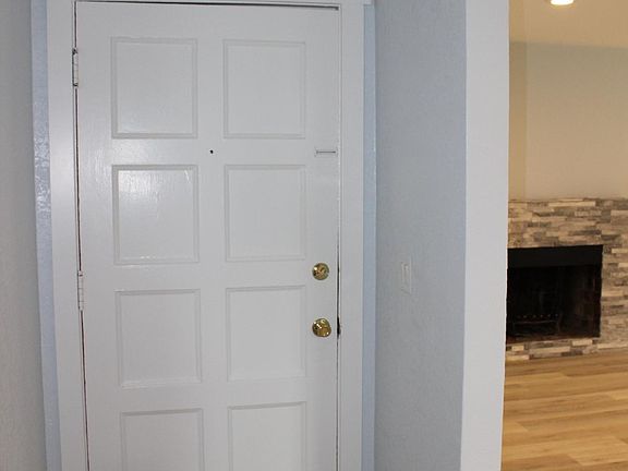 For Rent: $3550 (2 Bedroom, 1 Bathroom, 1000 sqft)