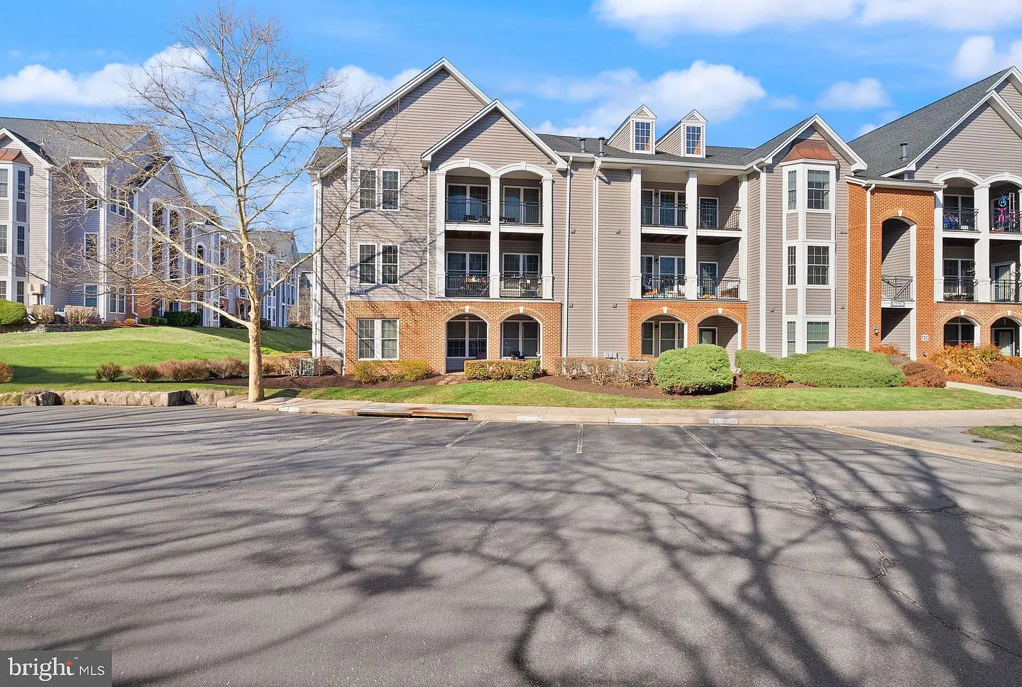46628 Drysdale Ter Unit 301 photo 1
