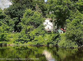 222 S River St, Eaton Rapids, MI