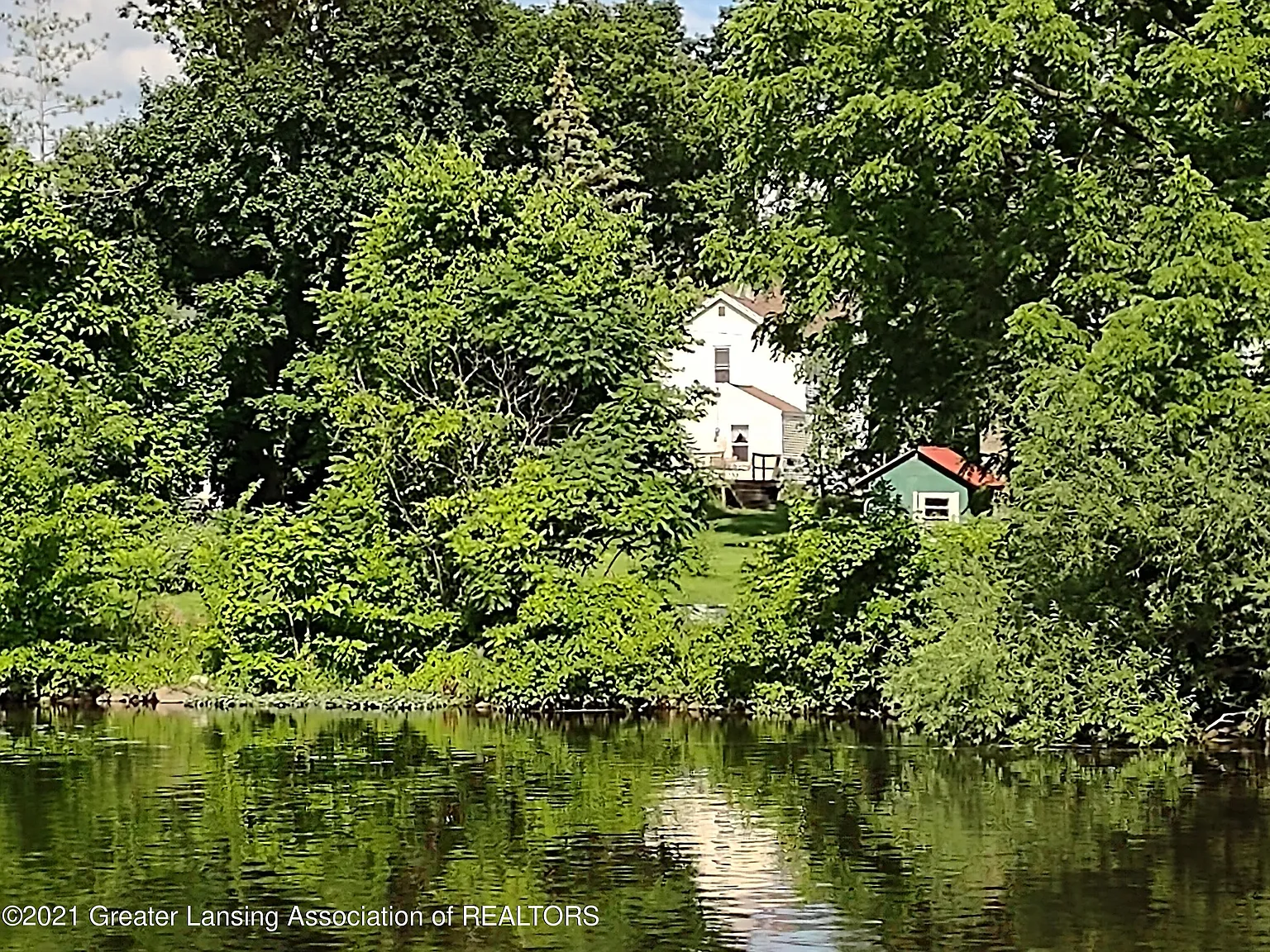 222 S River St photo 1