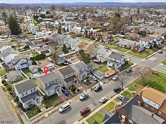 4th image of 2044 High St