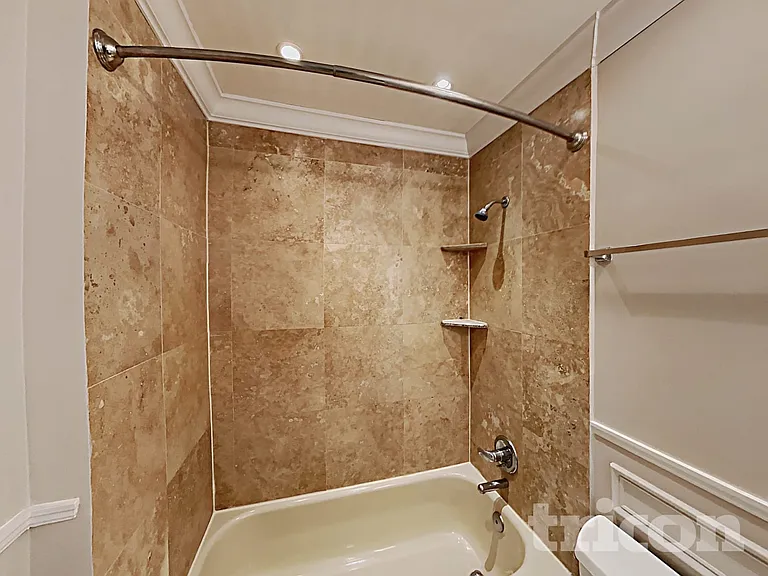 4324 Queensway Dr — Photo 30