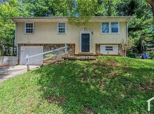 2242 Cherokee Valley Cir, Lithonia, GA 30058