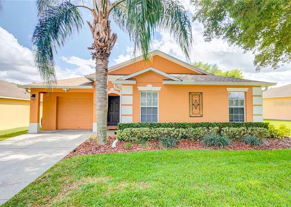 1st image of 17512 Woodcrest Way