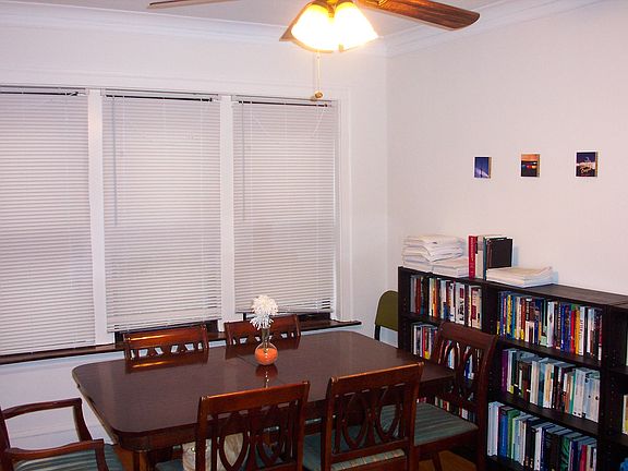 4th image of 1426 W Thome Ave APT 2B