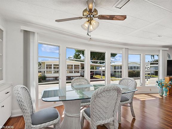 3rd image of 249 Pelican Dr N
