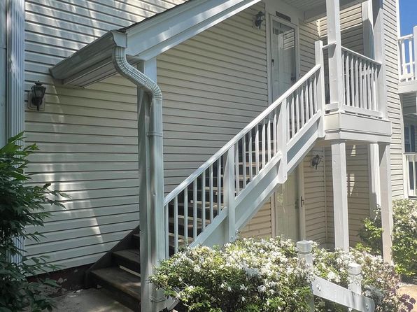 2921 S Woodley St, Arlington, VA 22206