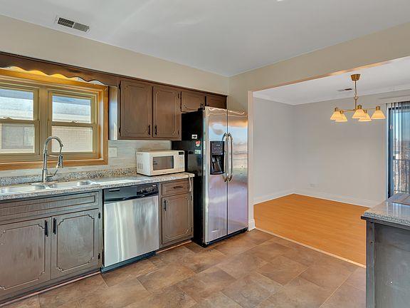 4th image of 17001 Grissom Dr APT 3S