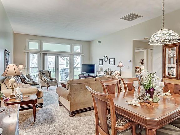 3rd image of 2349 Promenade Way