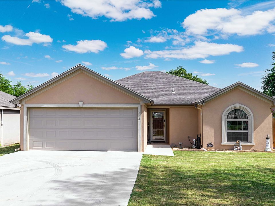 1st image of 115 Bluebonnet Dr