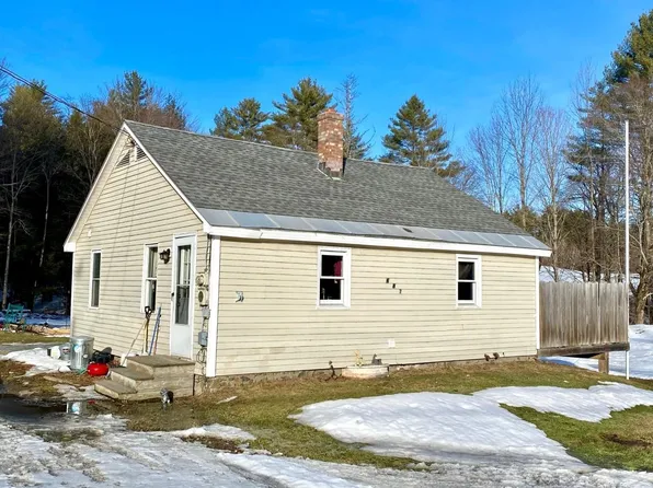 687 John Stark Highway, Newport, NH 03773