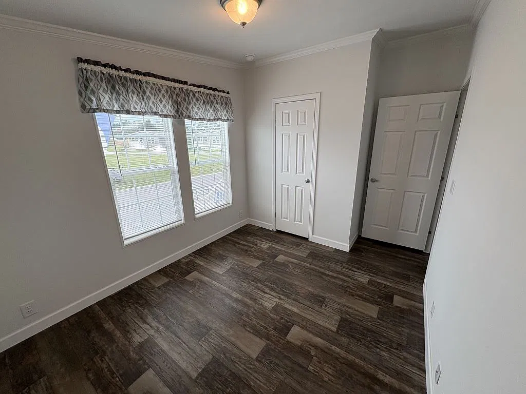 3 bed, 2.0 bath, 1355 sqft, $1,399 — Photo 4