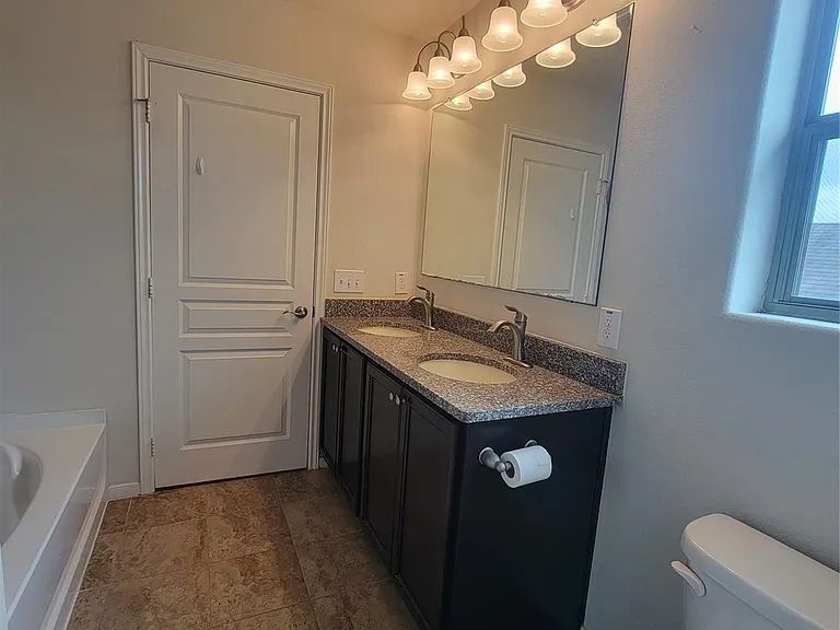 20135 Linden Spruce Ln — Photo 19
