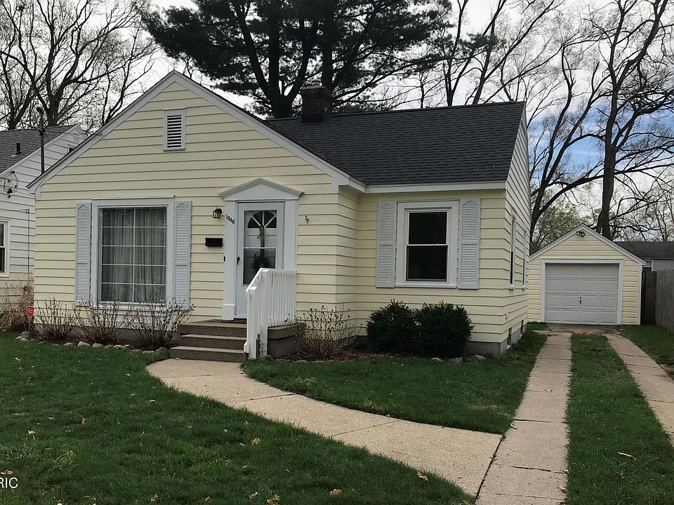 1046 Hoyt St Se Grand Rapids Mi 49507 Zillow