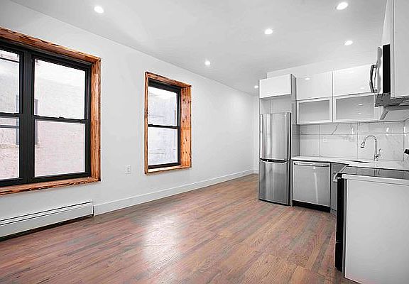 5th image of 340 E 105th St APT 6A