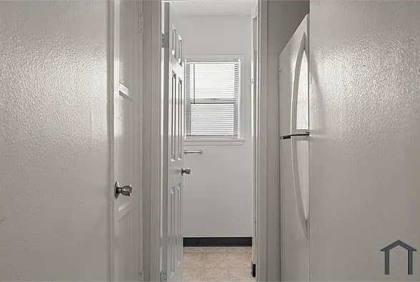 207 S Kenmore Ave #5 — Photo 8