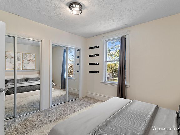 4th image of 1352 Ashland Ave NE