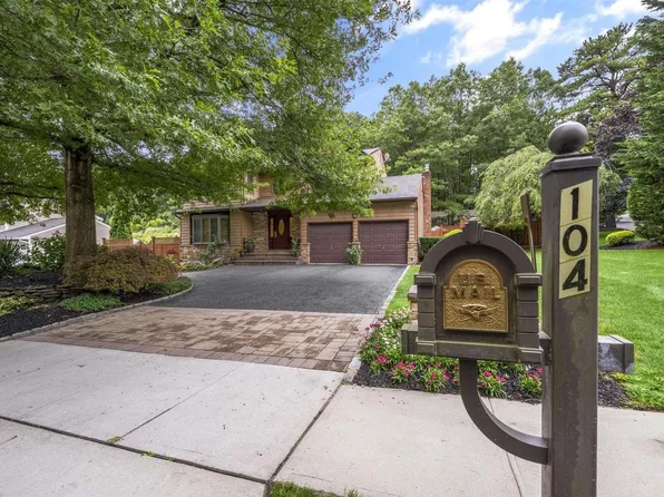 104 Washington Boulevard, Commack, NY 11725
