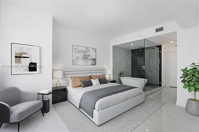 700 NE 24th St #3204 — Photo 9