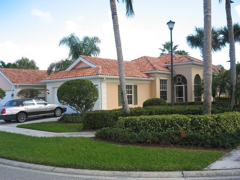 1st image of 4602 Hammock Cir