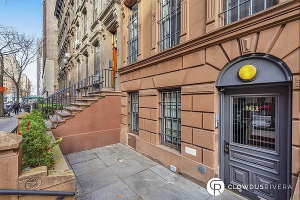 Rented by Cooper & Cooper Real Estate | media 19