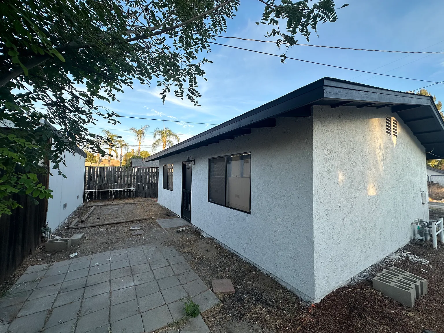 1 bed, 610 sqft, $1,950 — Photo 2