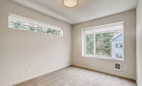 3rd image of 13706 Manor Way #J6