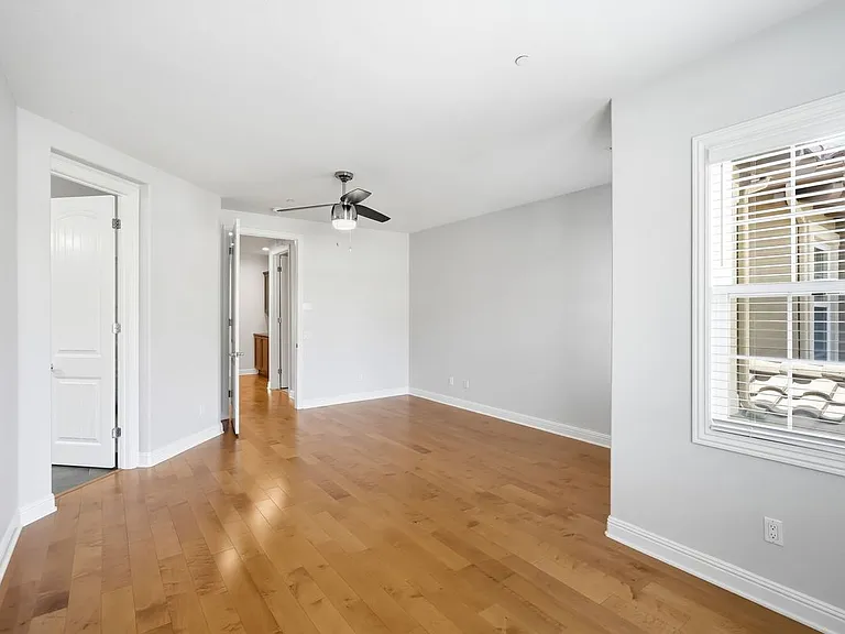 11528 Verona Dr — Photo 6