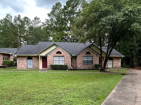 105 Carriage Dr APT 4, Lufkin, TX 75904
