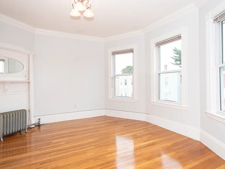 17 Bellflower St #3 — Photo 12