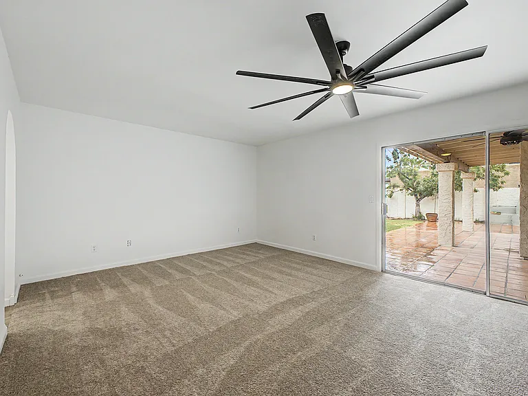 15837 N 47th Pl — Photo 26