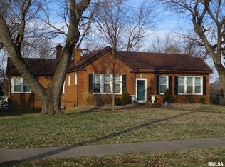 412 E Main St, Du Quoin, IL 62832