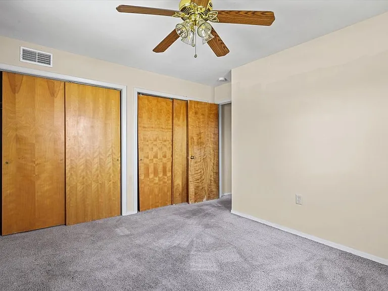 309-311 Robinhood Ln — Photo 29